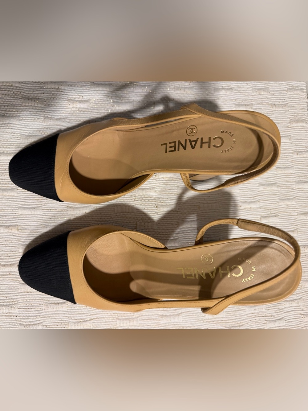 CHANEL Authentic Tan/Black Leather Slingback Block Heels Size 38 - Picture 2 of 13